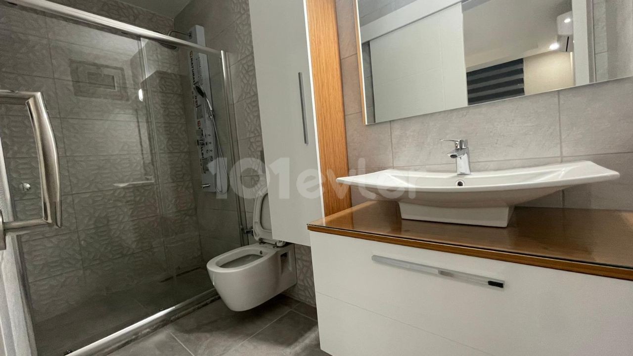 LUXURY 3+1 IN GIRNE CENTER WITH PRIVATE UNDERGROUND PARKING AREA 