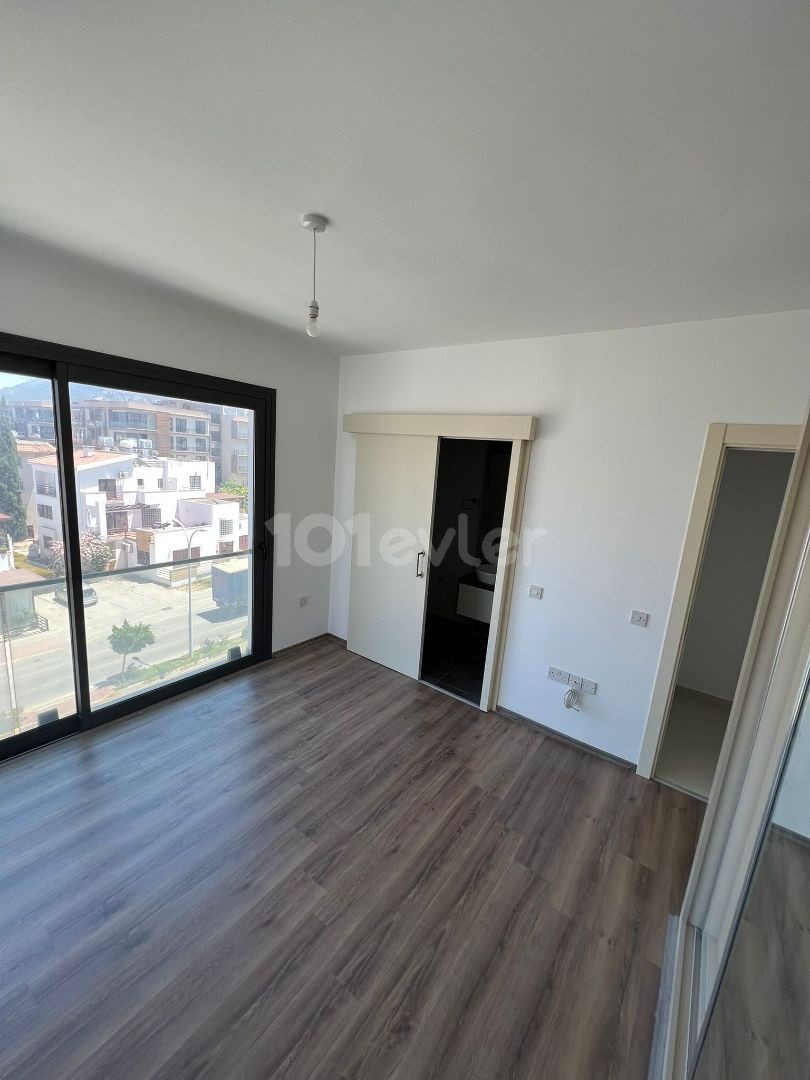 ZERO 3+1 APARTMENT IN THE NEW PORT AREA **  ** 