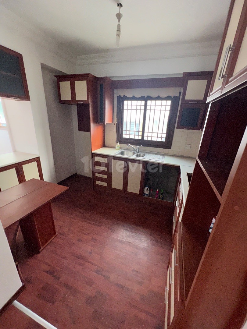 KYRENIA CENTRAL LARGE 3 + 2 APARTMENT FOR SALE ** 