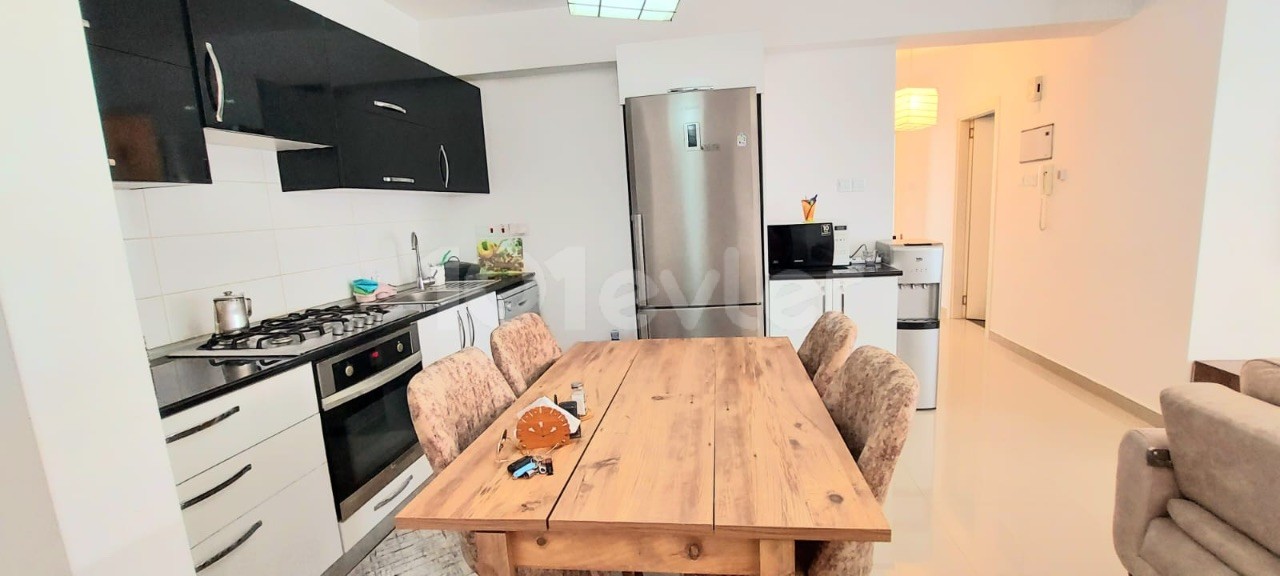 Flat For Sale in Yukarı Girne, Kyrenia