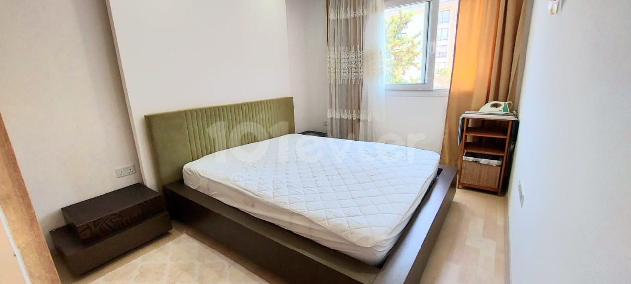 Flat For Sale in Yukarı Girne, Kyrenia