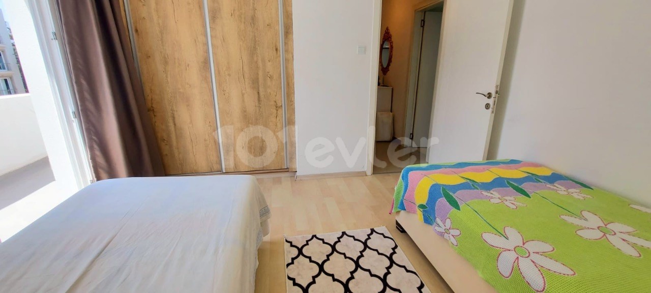 Flat For Sale in Yukarı Girne, Kyrenia