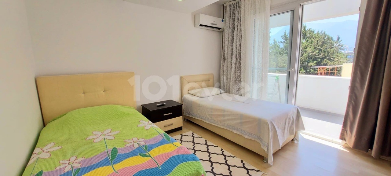 Flat For Sale in Yukarı Girne, Kyrenia