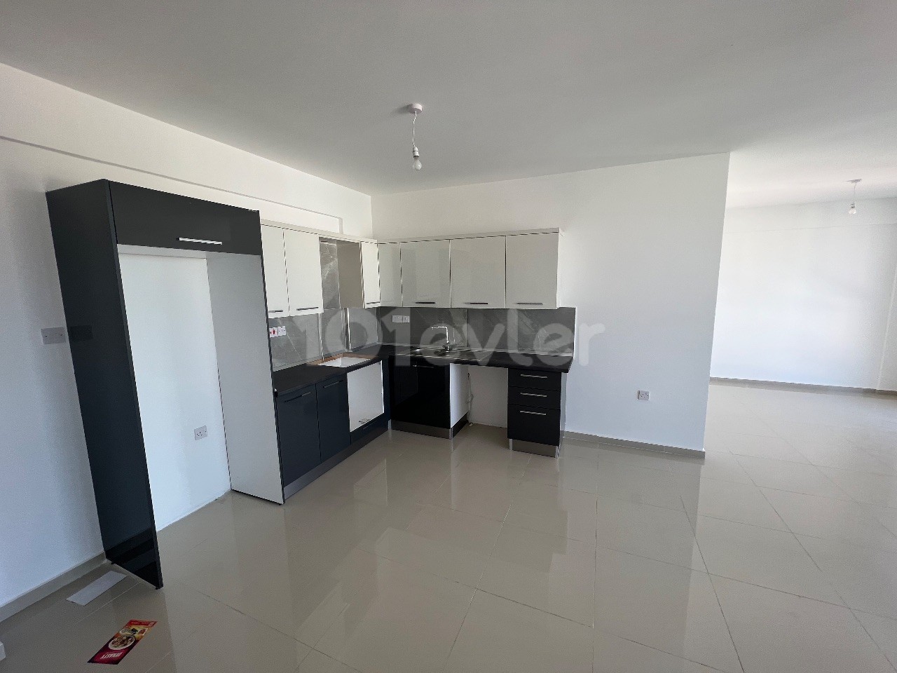 Flat To Rent in Aşağı Girne, Kyrenia