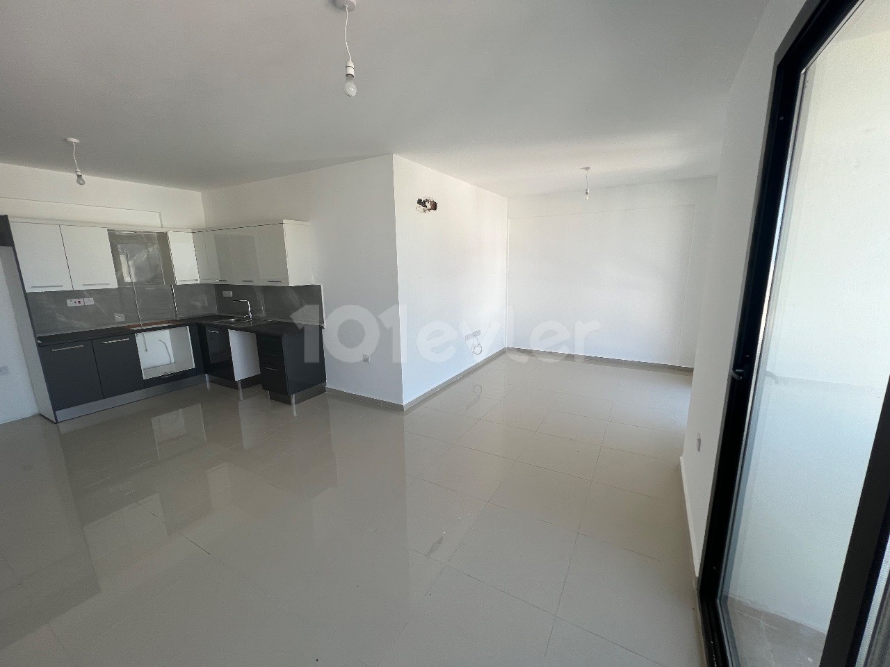 Flat To Rent in Aşağı Girne, Kyrenia