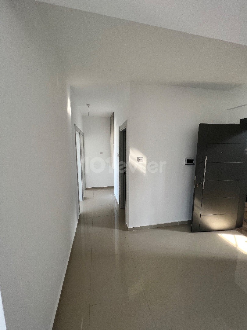 Flat To Rent in Aşağı Girne, Kyrenia