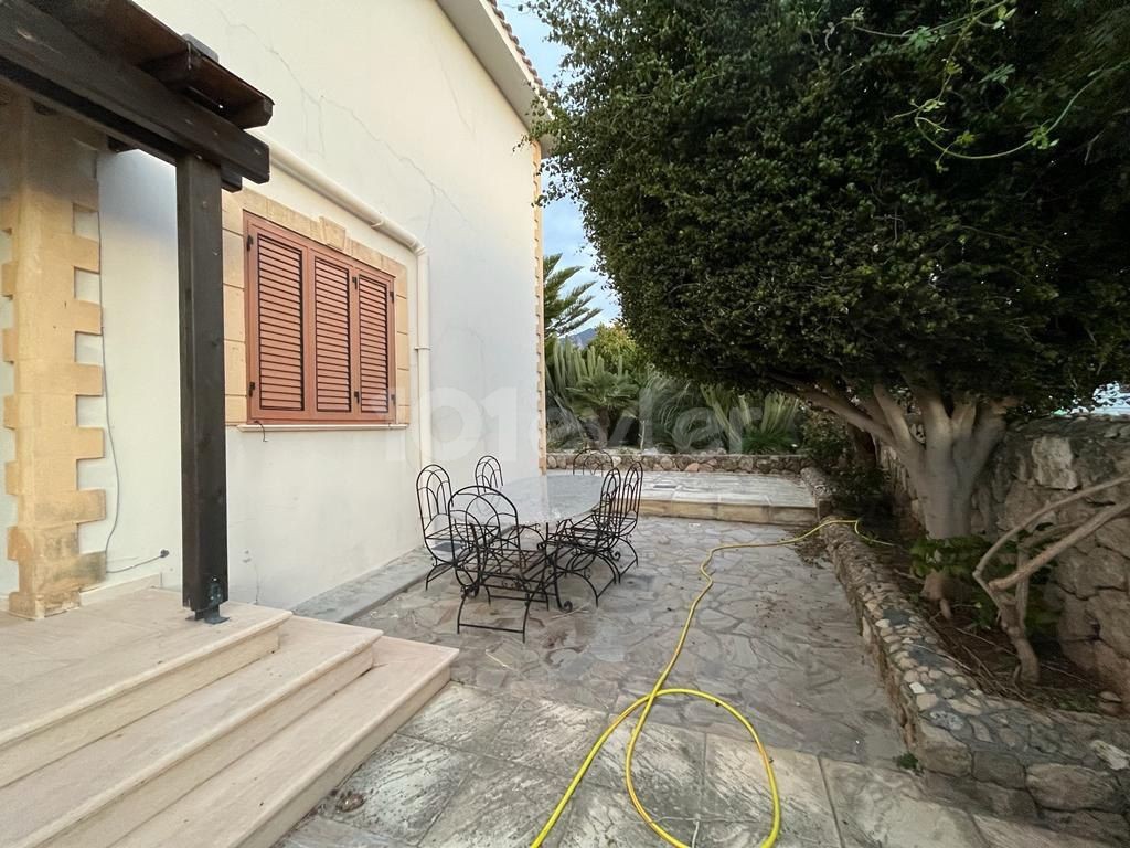 Beautiful 3+1 Villa for Rent, in the Serene Town of Old Esentepe Village!