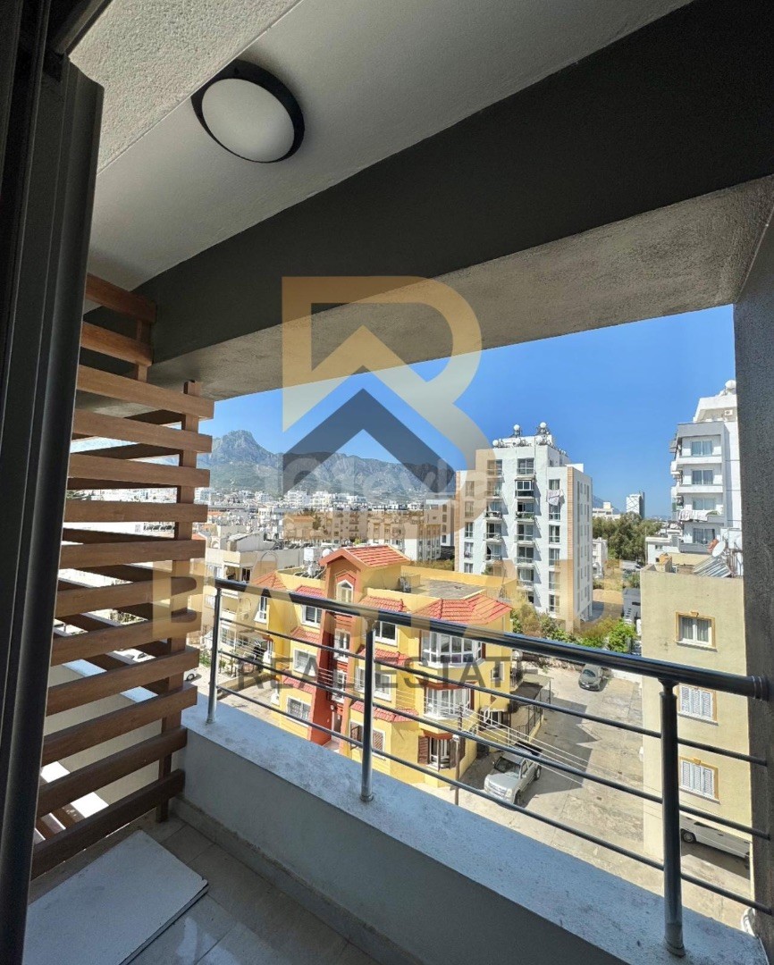 LUX 2+1 flat for rent in Kyrenia Center, Kashgar area