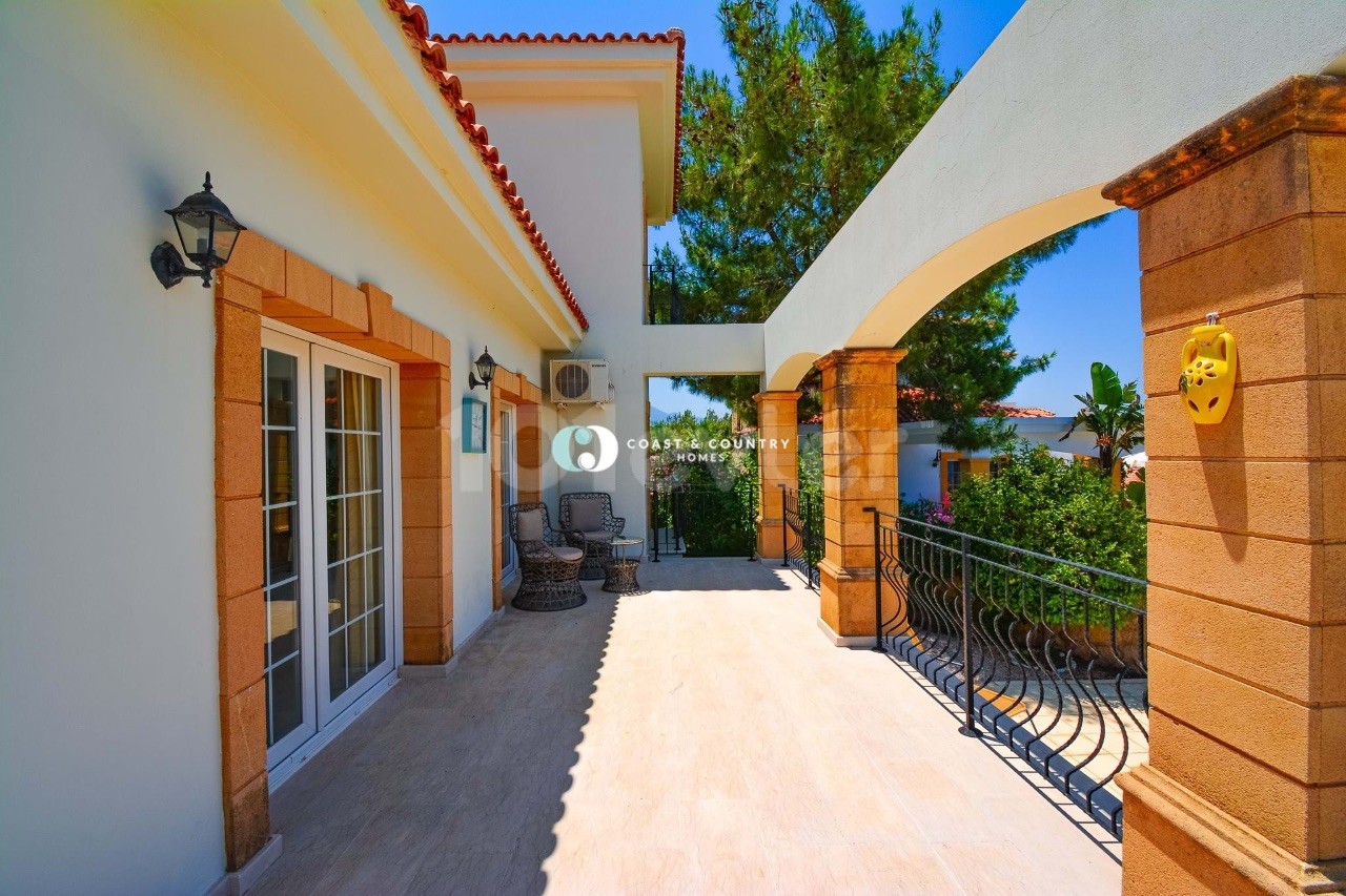 Sole agency * Exquisite 3 Bedroom Villa with Private Swimming Pool in Esentepe