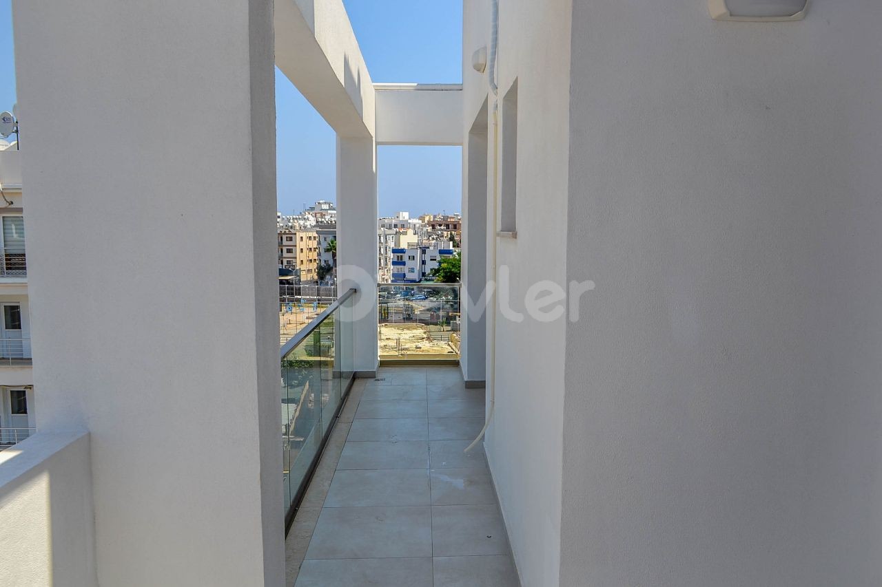 PENTHOUSE FOR SALE IN THE CENTER OF MAGUSA 1+1 FULLY FURNISHED TURKISH KOÇANLI