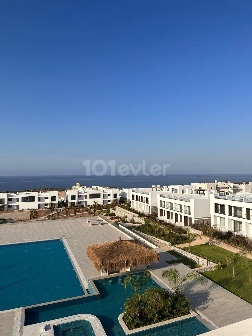 ** BAHÇELİ STUDIO FOR SALE FULLY FURNISHED IN ESENTEPE**