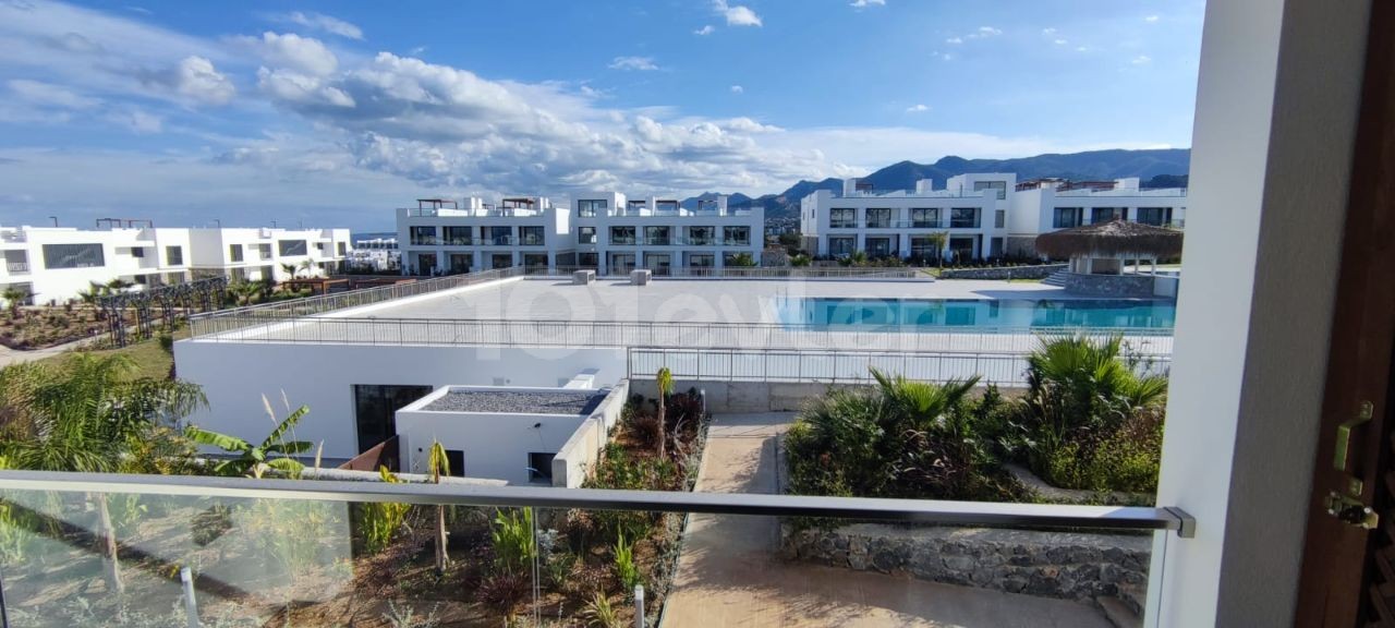 **FULLY FURNISHED STUDIO PENTHOUSE FOR SALE IN ESENTEPE**