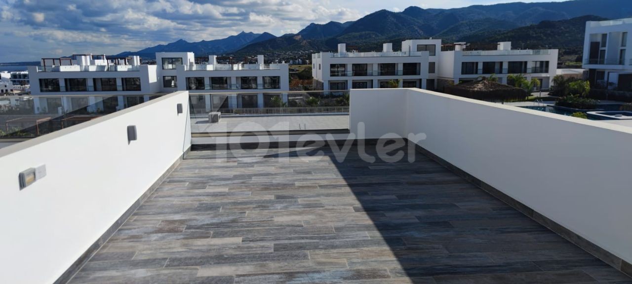 **FULLY FURNISHED STUDIO PENTHOUSE FOR SALE IN ESENTEPE**