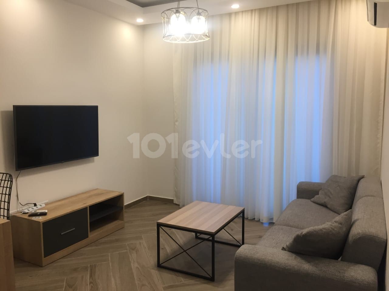 *** FULL EŞYALI KİRALIK  1+1 DAİRE GİRNE MERKEZ'DE***