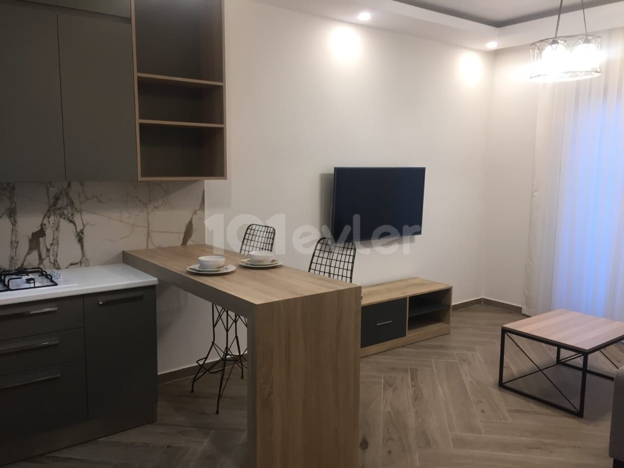 *** FULL EŞYALI KİRALIK  1+1 DAİRE GİRNE MERKEZ'DE***