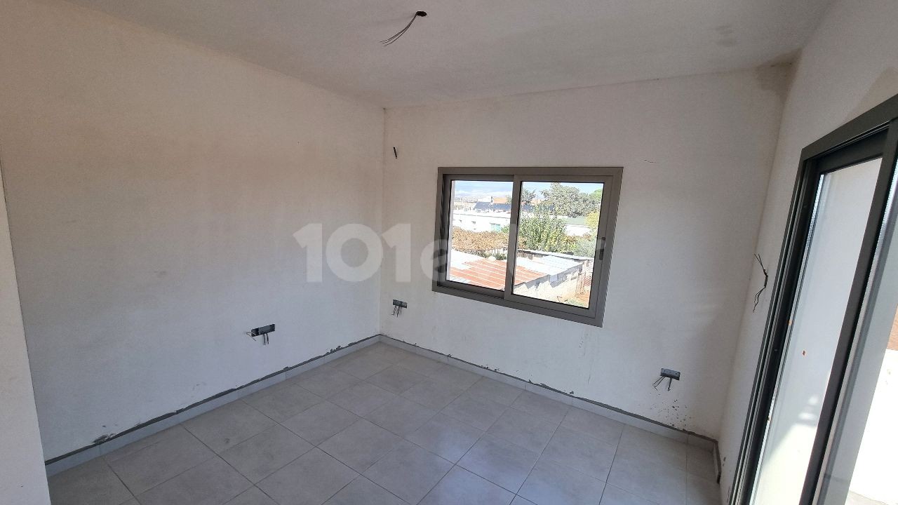 X2 ADET TAMAMLANMIŞ 2 YATAK ODALI DAİRE + X2 ADET 3 YATAK ODALI İKİZ VİLLA PROJESİ 