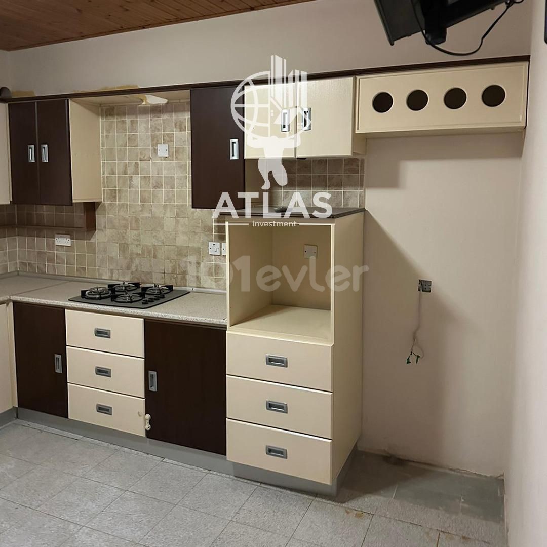 3+1 OFFICE FOR RENT WITHIN WALKING DISTANCE TO MERİT! 