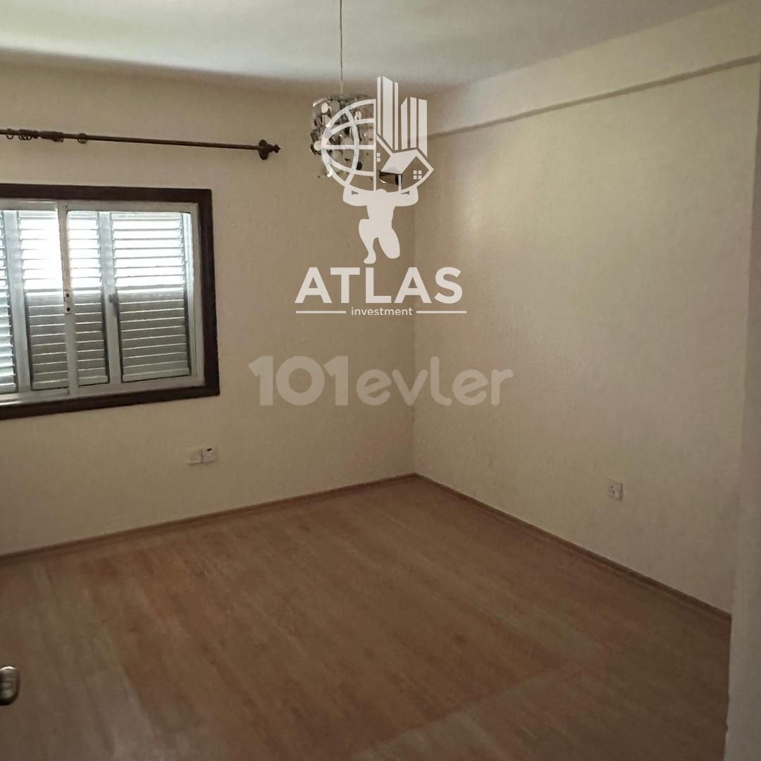 3+1 OFFICE FOR RENT WITHIN WALKING DISTANCE TO MERİT! 