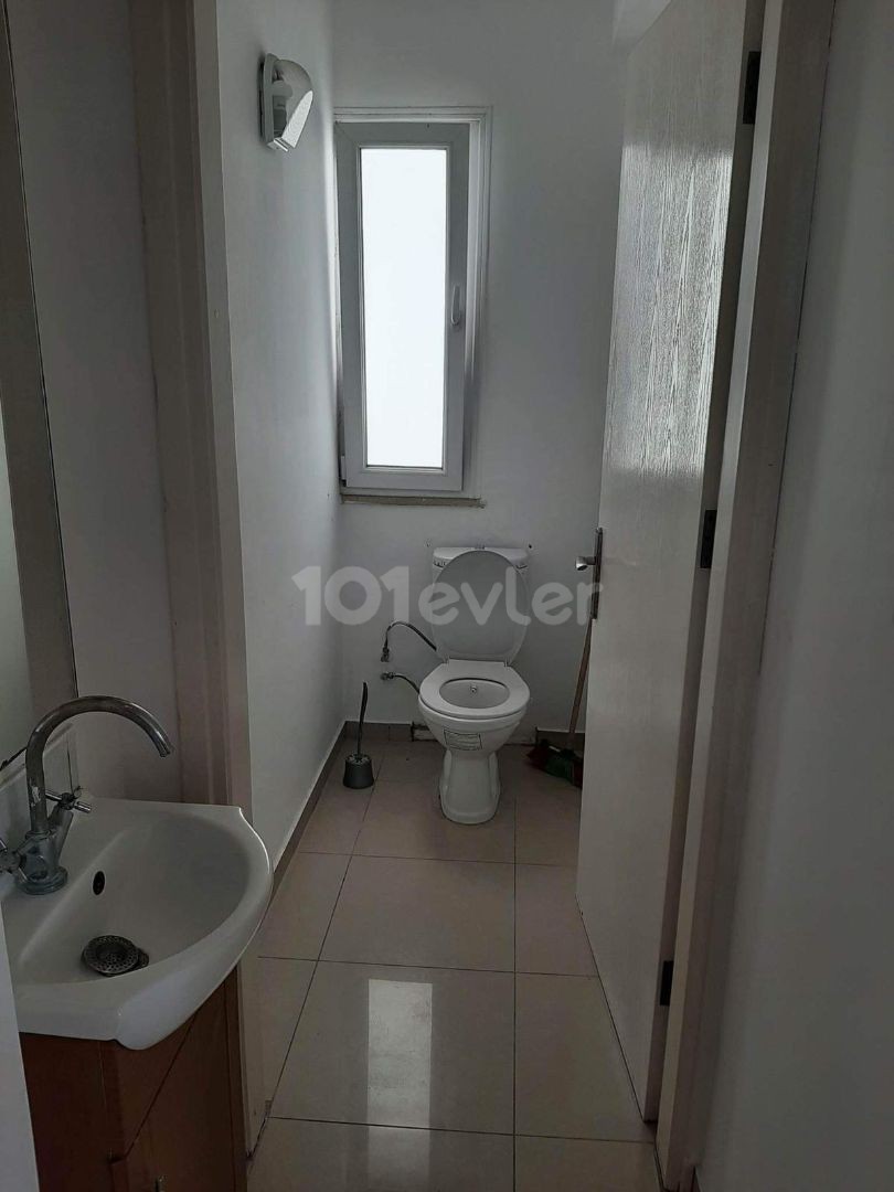 3+1 APARTMENT FOR SALE IN GÖNYELI !