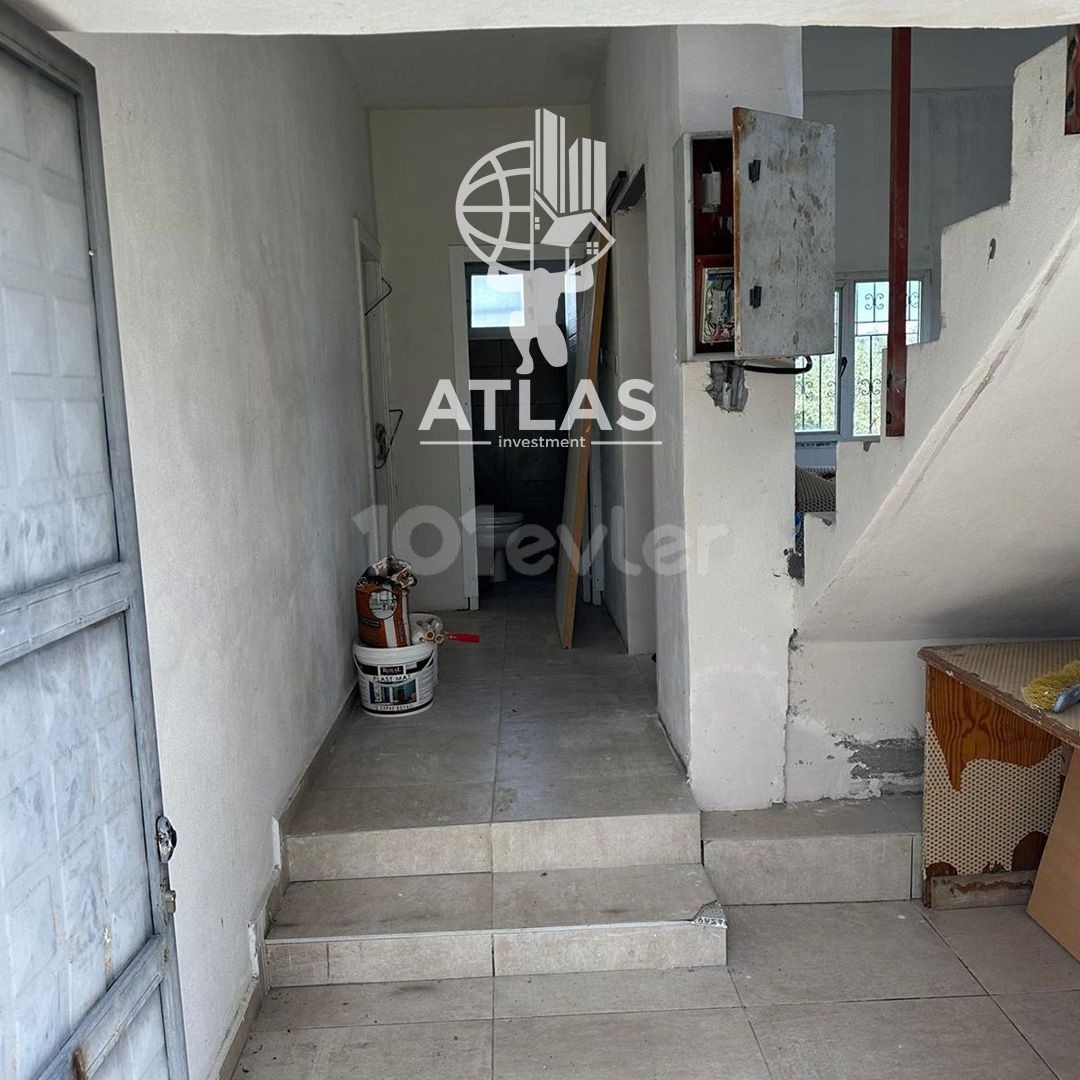 OLIVE FLOOR AND HOUSE FOR SALE IN GEÇİTKALE (OPPORTUNITY FIELD)