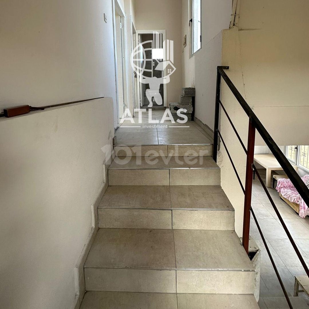 OLIVE FLOOR AND HOUSE FOR SALE IN GEÇİTKALE (OPPORTUNITY FIELD)
