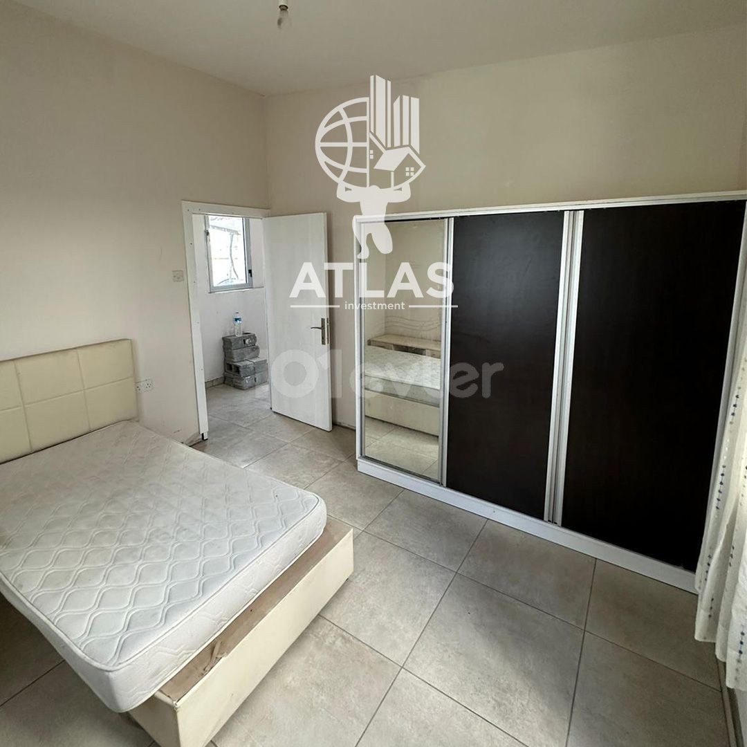 OLIVE FLOOR AND HOUSE FOR SALE IN GEÇİTKALE (OPPORTUNITY FIELD)