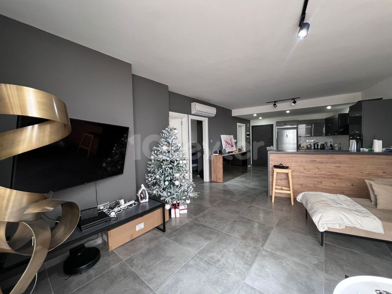 2+1 Flat for Sale in Kyrenia Center from Redstone Island