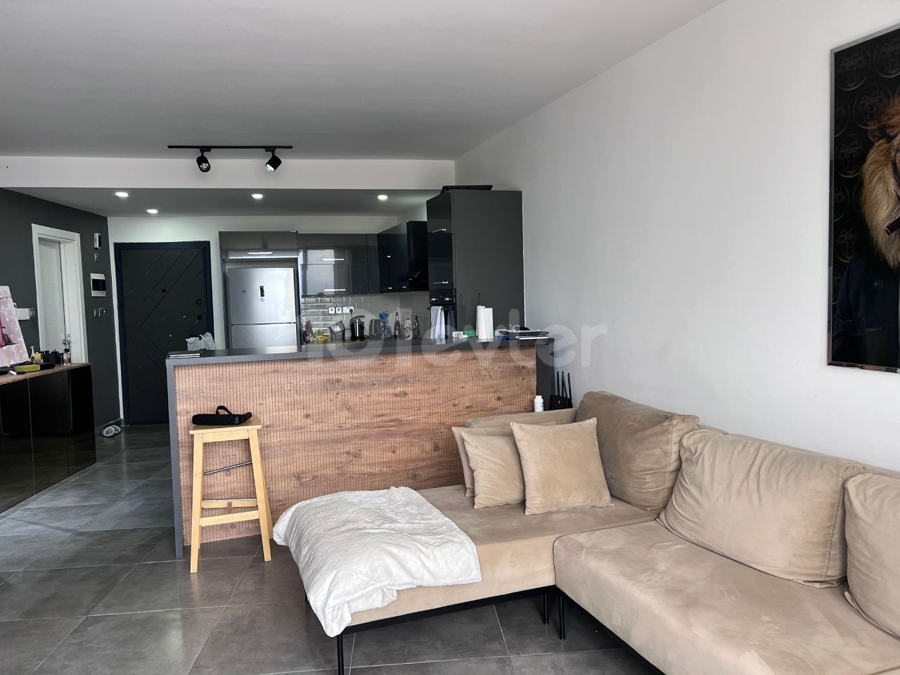 2+1 Flat for Sale in Kyrenia Center from Redstone Island