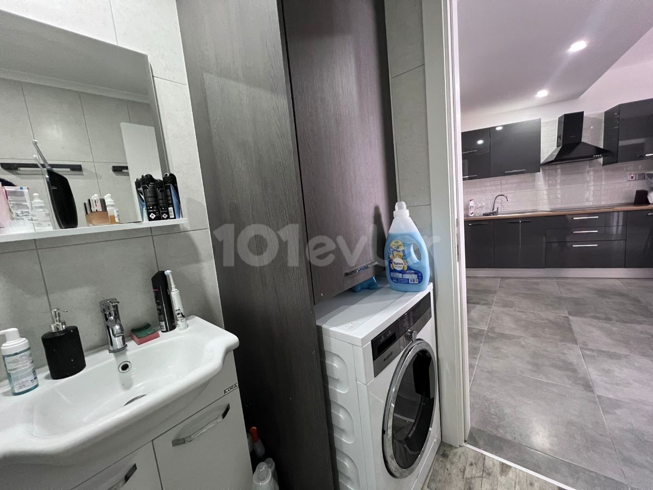 2+1 Flat for Sale in Kyrenia Center from Redstone Island