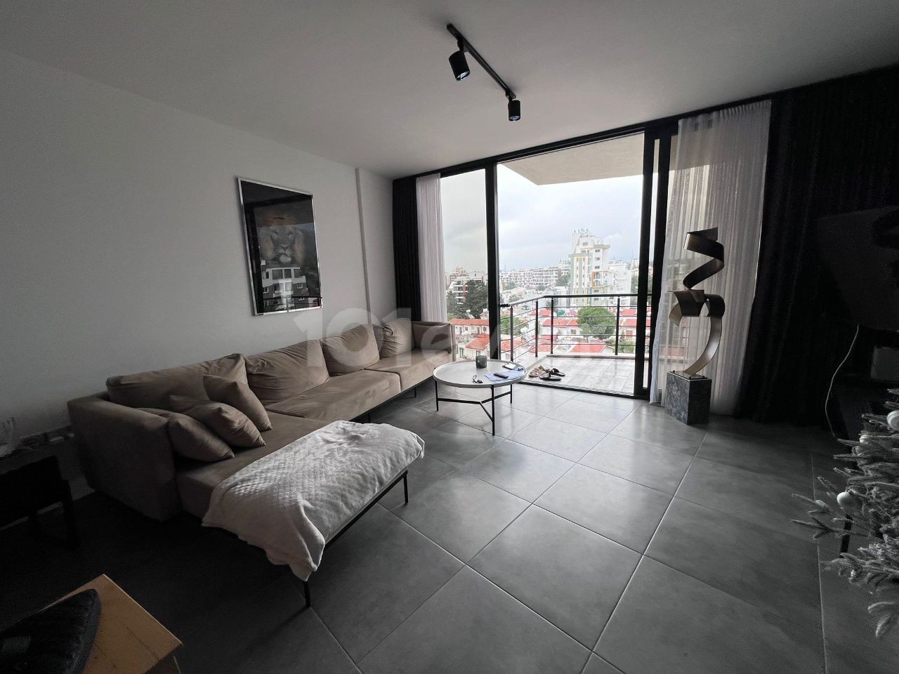 2+1 Luxury 90 m² Flat for Sale in Kyrenia Center on Redstone Island