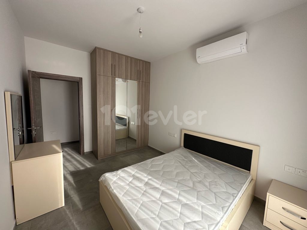 2+1 KOMPLETT MÖBLIERTE NEUE WOHNUNGEN ZU VERMIETEN IN NICOSIA DEREBOY. FRIEDEN 05338376242