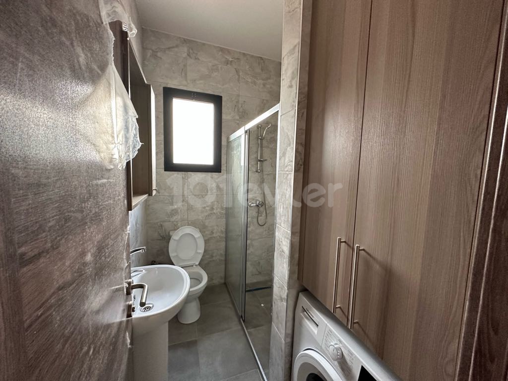 2+1 KOMPLETT MÖBLIERTE NEUE WOHNUNGEN ZU VERMIETEN IN NICOSIA DEREBOY. FRIEDEN 05338376242