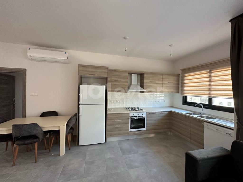 2+1 KOMPLETT MÖBLIERTE NEUE WOHNUNGEN ZU VERMIETEN IN NICOSIA DEREBOY. FRIEDEN 05338376242