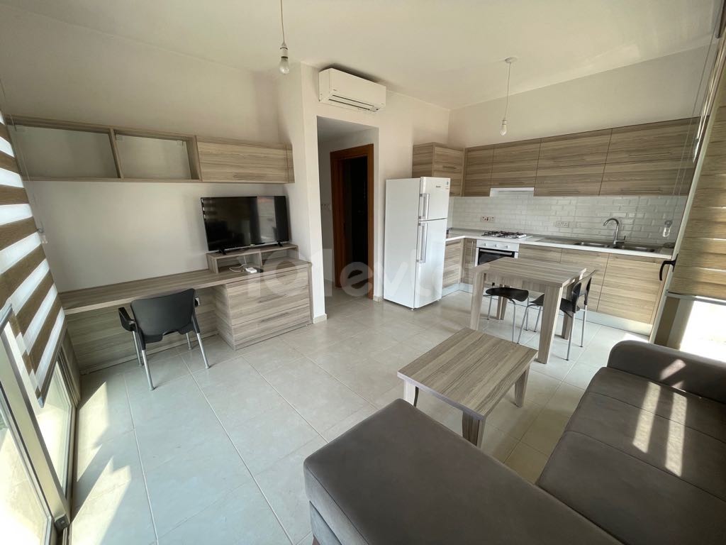 1+1 FLAT FOR RENT UNDER PEACE PARK IN KYRENIA CENTER. AVAILABLE ON FEBRUARY 1. PEACE 05338376242