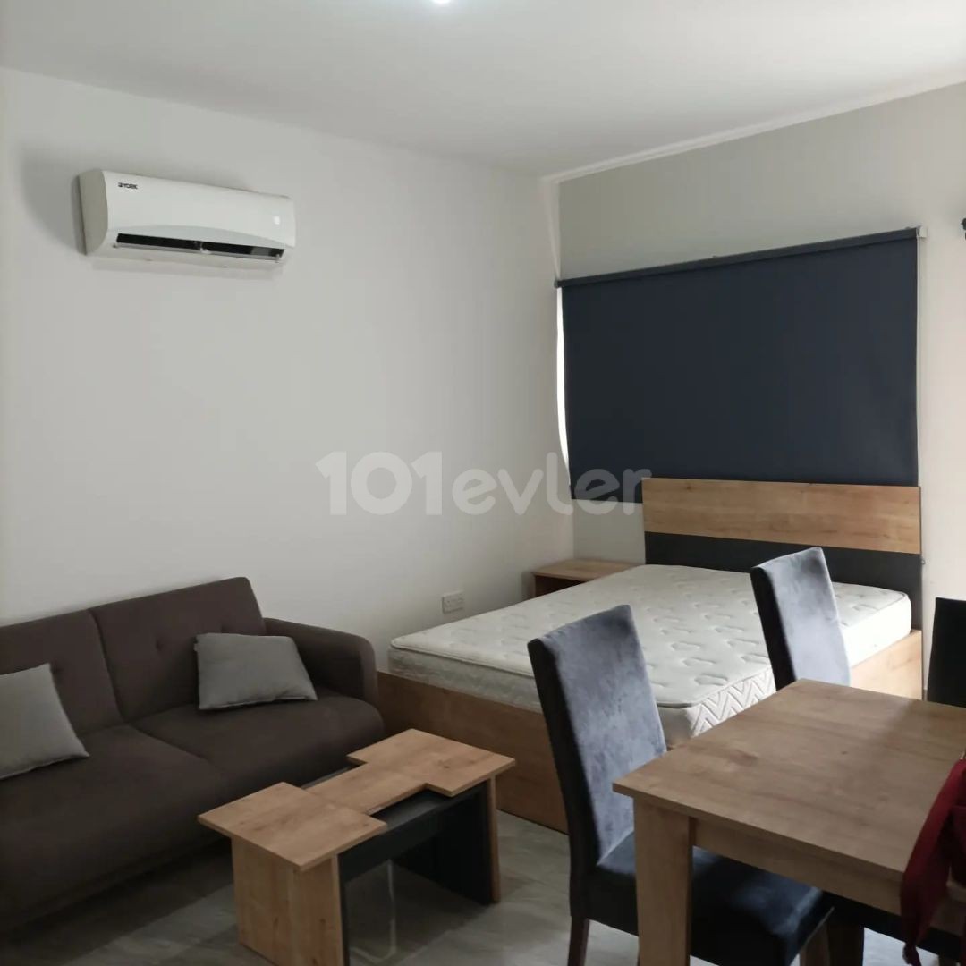 STUDIO APARTMENT IN GÖÇMENKÖY IS WITHIN WALKING DISTANCE OF SUPERMARKETS AND STOPS