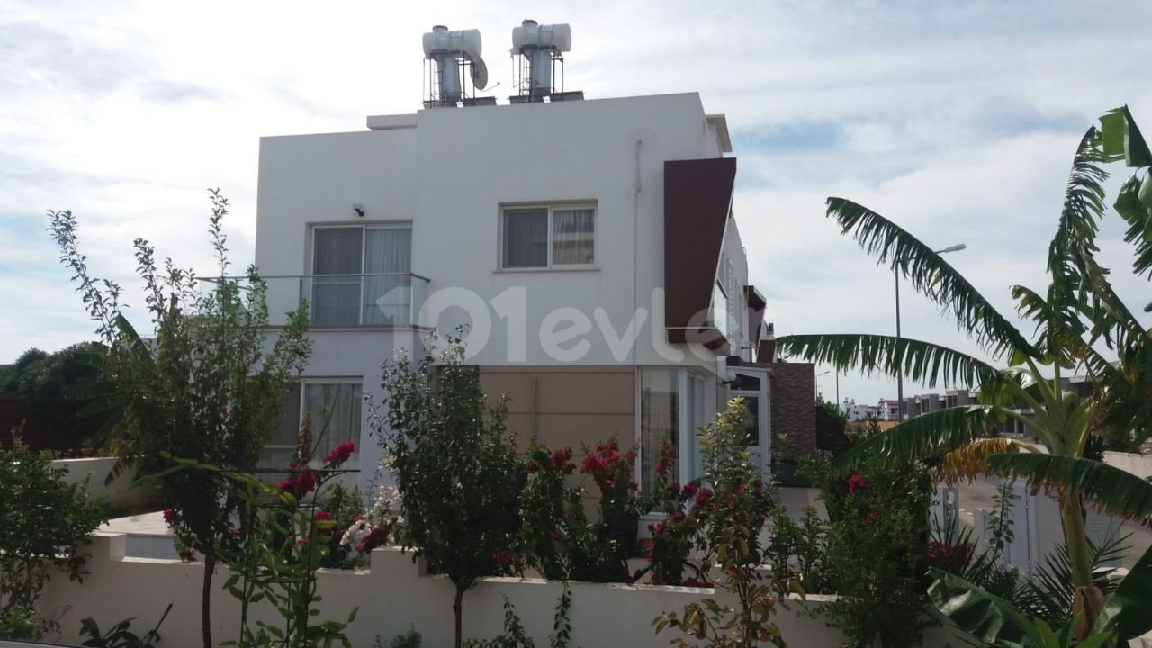 💯 Twin Large Square Meters Fully Furnished Villa for Sale in Yenibogazicinde💯