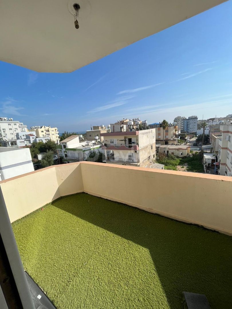 4+1 Penthouse zu verkaufen in Famagusta Gulseren 