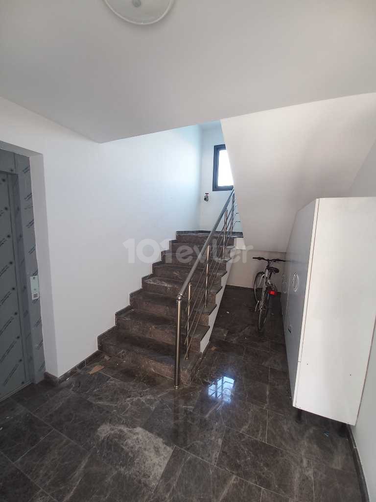 Penthouse Kaufen in Gönyeli, Nikosia