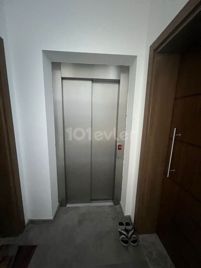 LUXURY 2+1 FLAT FOR RENT IN GÖNYELİ NEAR THE MARKET AND STOP