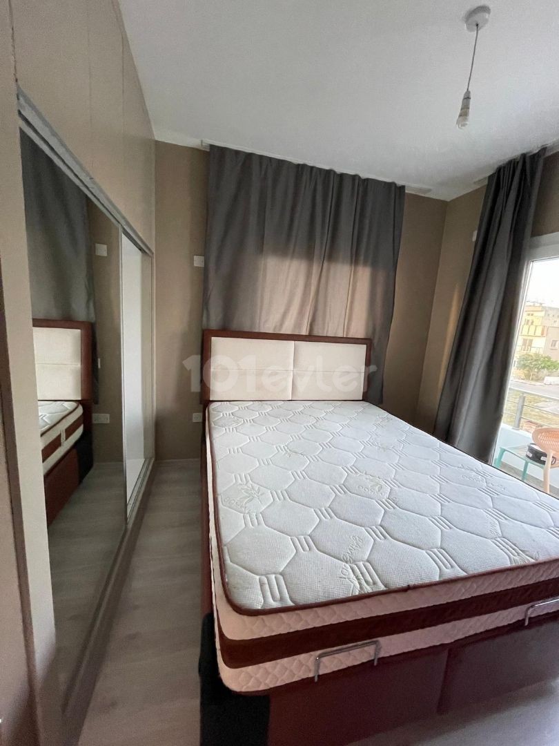 KÜÇÜKKAYMAKLI DA LÜKS FULL EŞYALI 3+1 DAİRE 