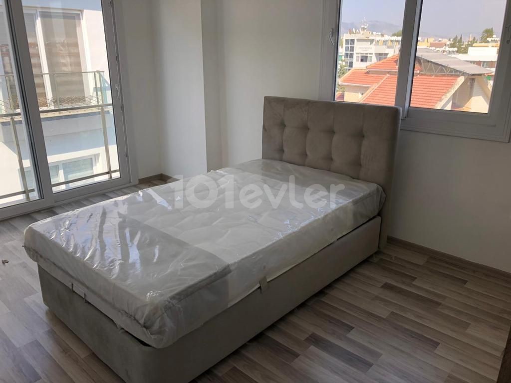 GÖNYELİ BÖLGESİNDE FULL EŞYALI 2+1 DAİRE