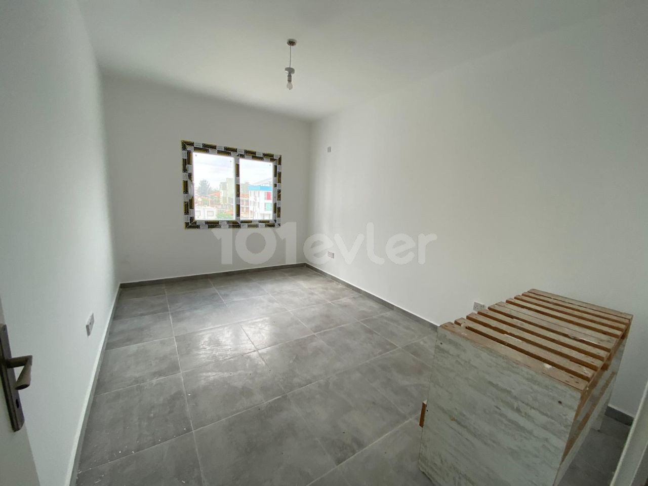 COMPLETE BUILDING FOR SALE IN GÖNYELİ REGION, A TOTAL OF 16 2+1 FLATS