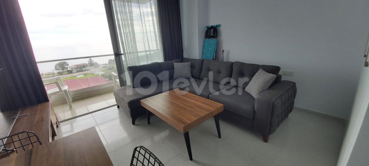 Fully furnished studio flat for rent with sea view in Iskele Bosphorus..