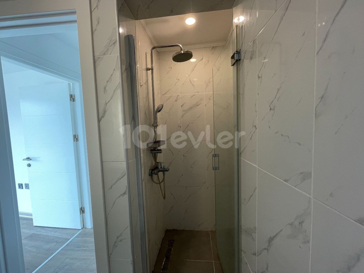 (Full Eşyalı) Muhteşem 2+1 Penthouse Daire, Geniş Balkon ve Merkez Yürüme Mesafesi 