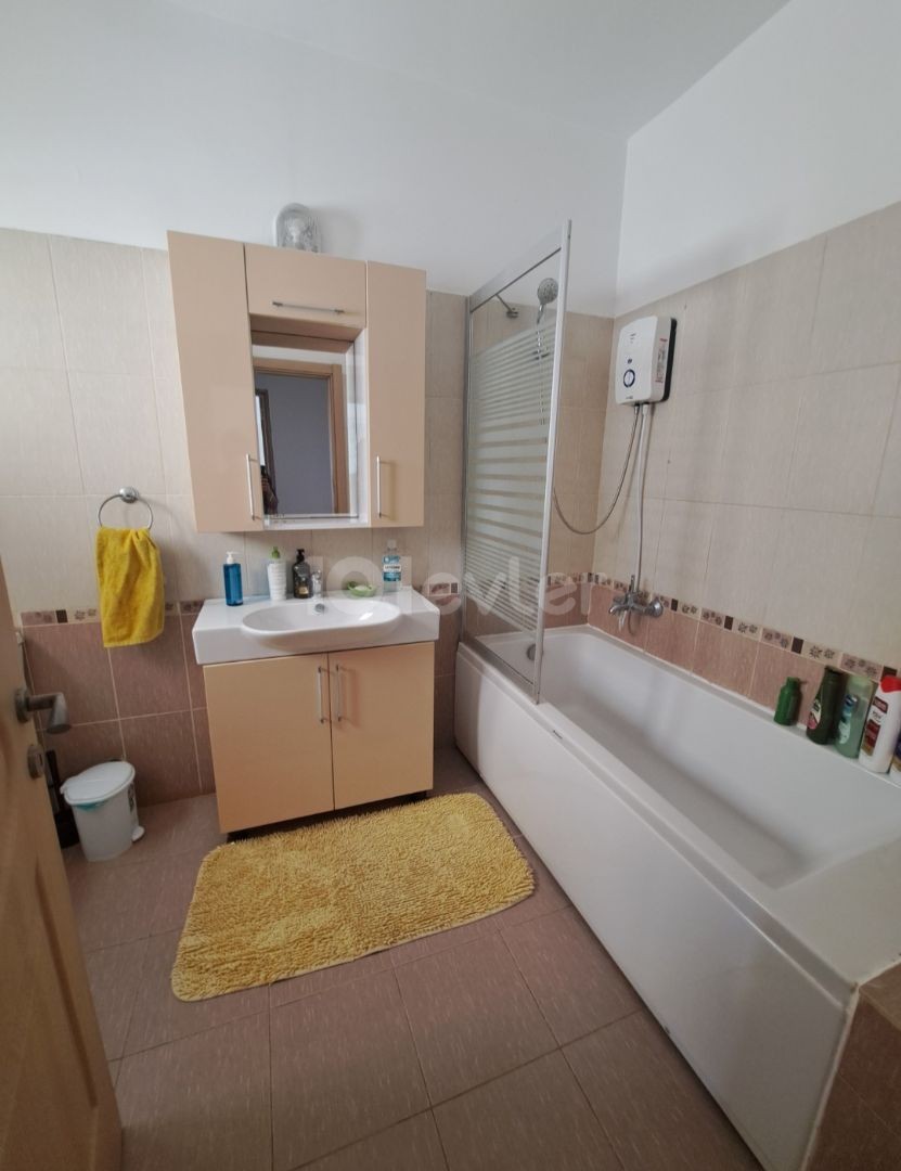 3+1 Duplex-Penthouse mit türkischem Titel, sehr gepflegt