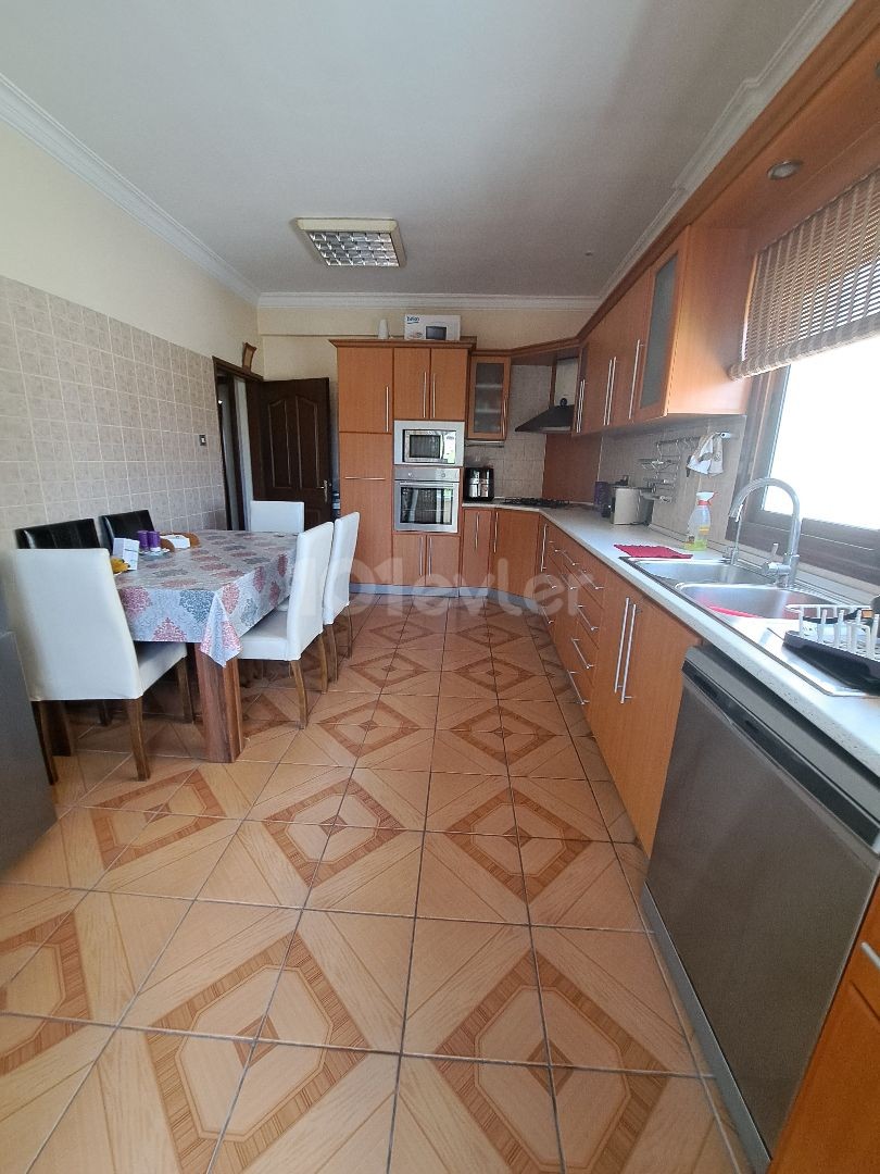 3+1 MAINTAINED FLAT FOR SALE TURKISH KOÇAN WITHOUT EXPENSE