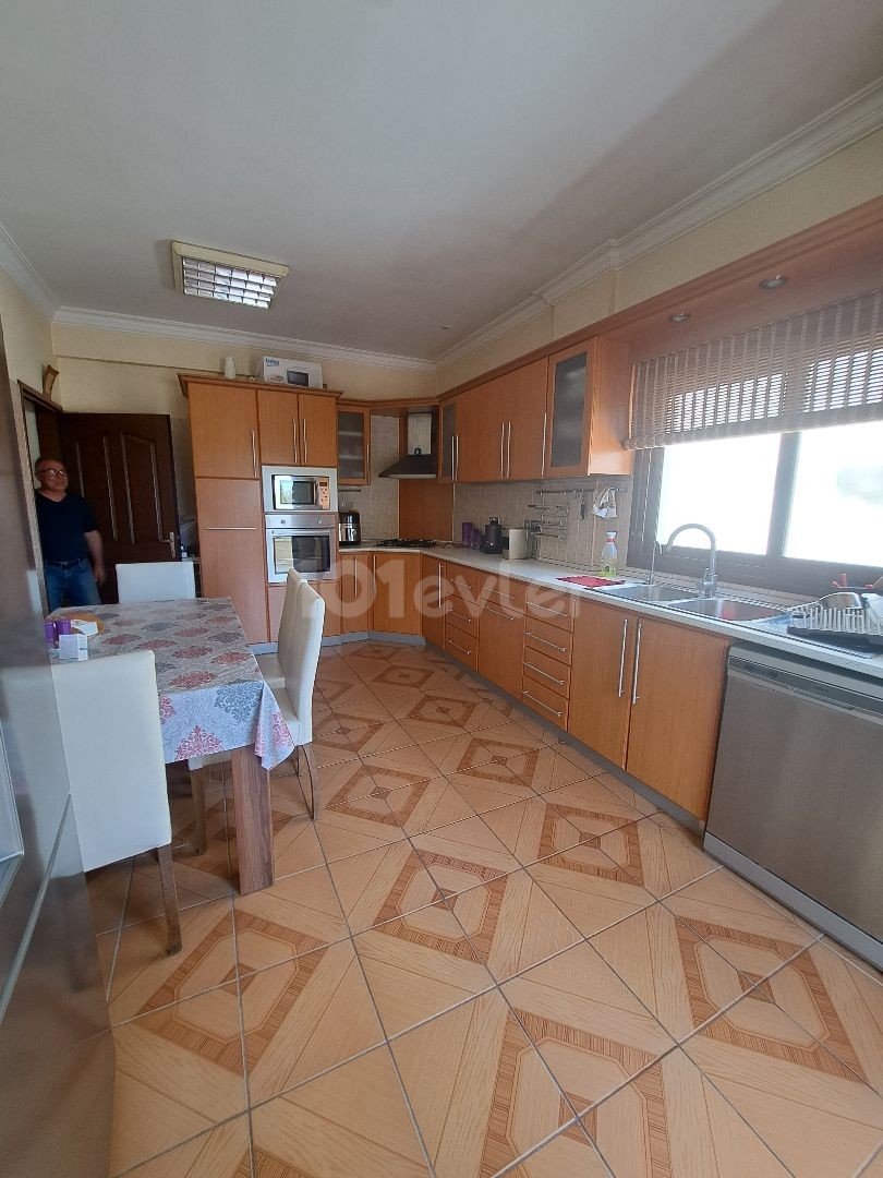 3+1 MAINTAINED FLAT FOR SALE TURKISH KOÇAN WITHOUT EXPENSE