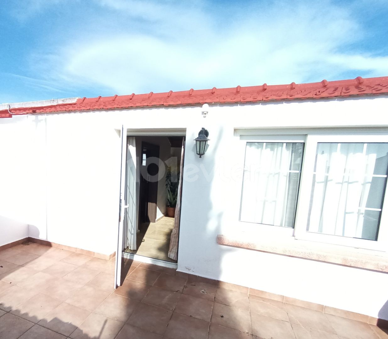 5 bedroom detached villa, with secluded garden and private pool