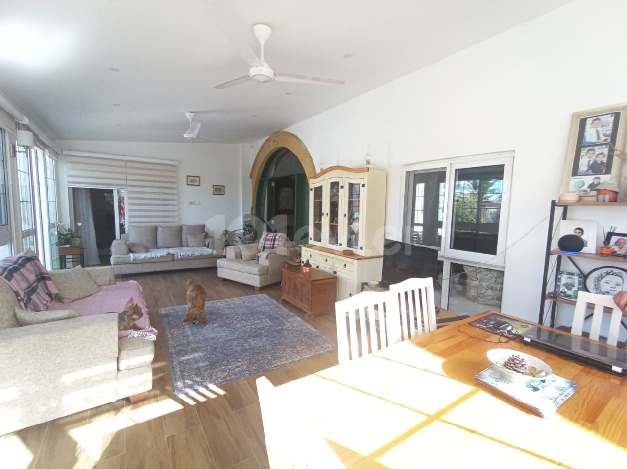 Character 2 bedroom bungalow with large garden, private pool and 1 bedroom annexe