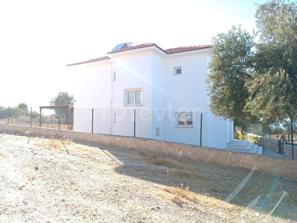 3+1 villa with pool for monthly rental